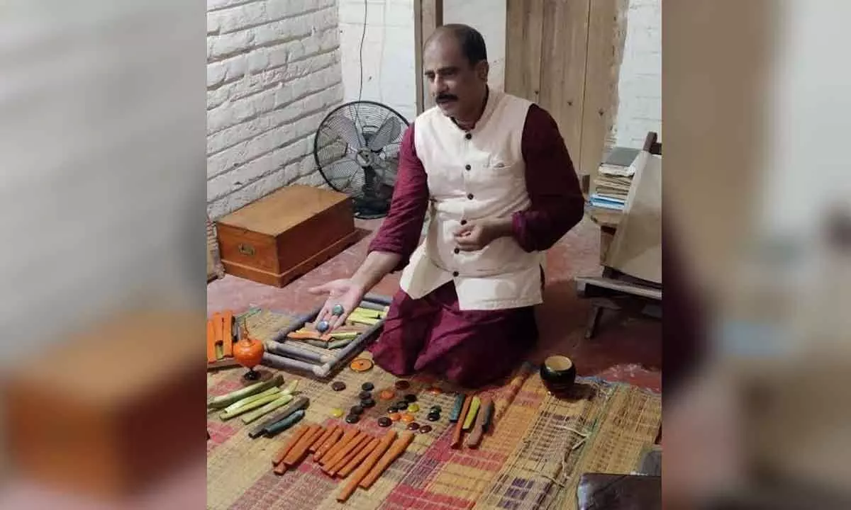 Sorting coloured lacquer sticks